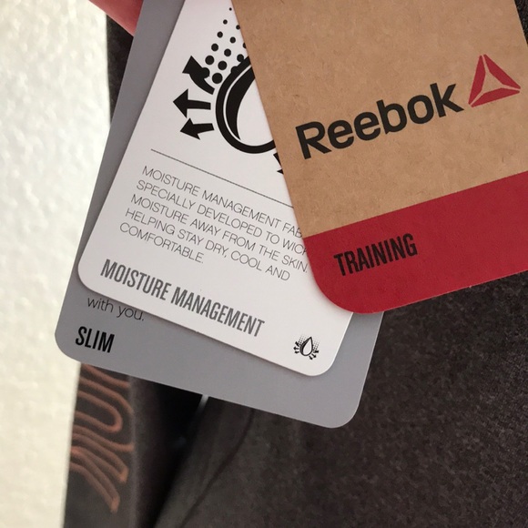 Reebok Training Athletic Top - Picture 8 of 8